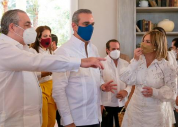 Abraham Hazoury y Luis Abinader