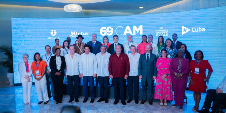 Para impulsar el turismo y sus economías David Collado llama a la unidad a países de las Américas 1 Comisión Regional para las Américas de la OMT