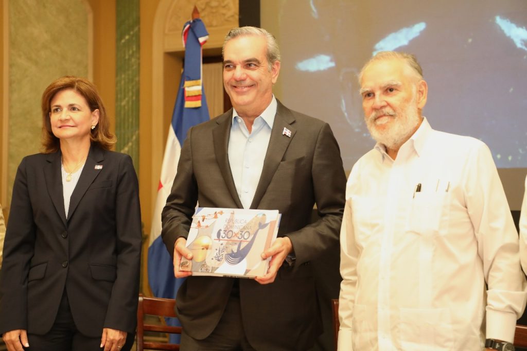 República Dominicana 30x30, el programa que busca salvar los ecosistemas del país 5 Luis Abinader, Raquel Peña y Miguel Ceara Hatton presenta República 30x30