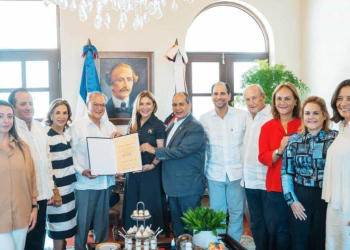 designan a frank rainieri como mentor turistico de santo domingo 1 focus min0.21 0.02 896 504 1
