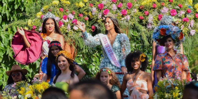 Festival de las Flores, evento que atrae turistas a Jarabacoa 1 Festiva de las Flores en Jarabacoa, La Vega