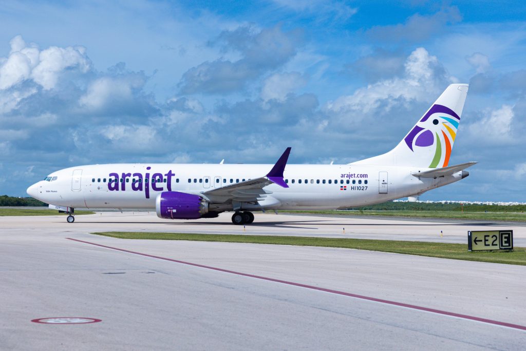 Aerolínea Arajet inaugura nuevo hub en Punta Cana; director del IDAC destaca avances