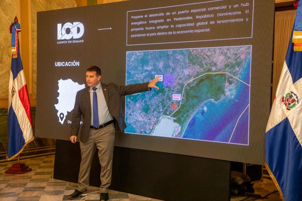 RD entra a la carrera espacial con puerto de US$600 MM en Pedernales