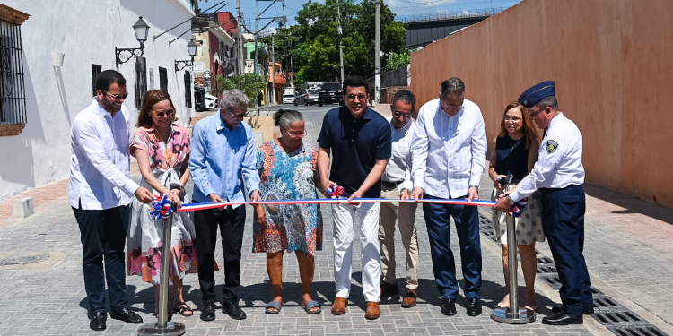 Mitur finaliza entrega de obras en la Ciudad Colonial