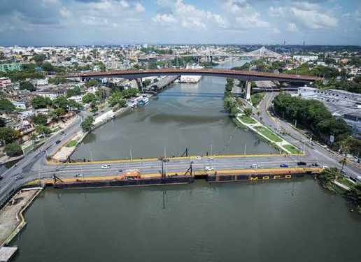 Puente flotante